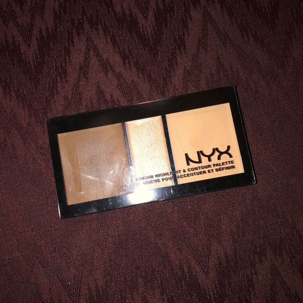 NYX highlight and contour pallet